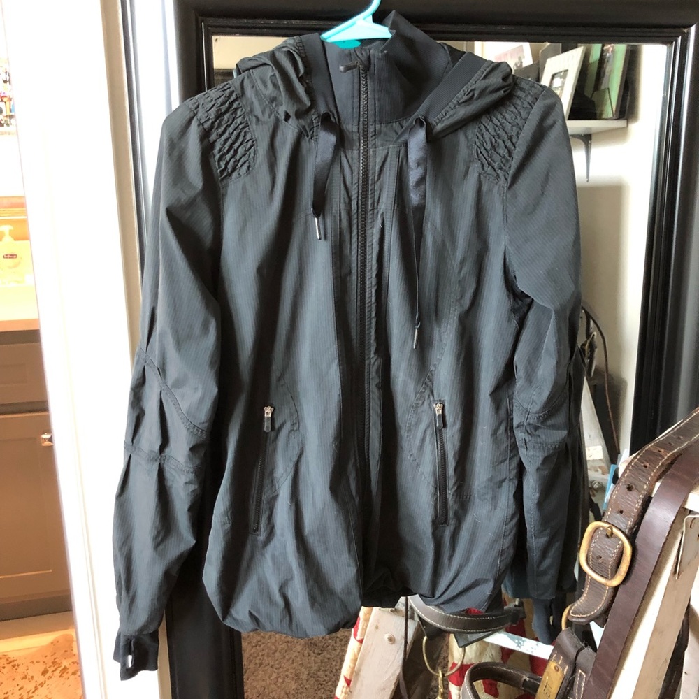 Lululemon Jacket - Picture 2 of 3